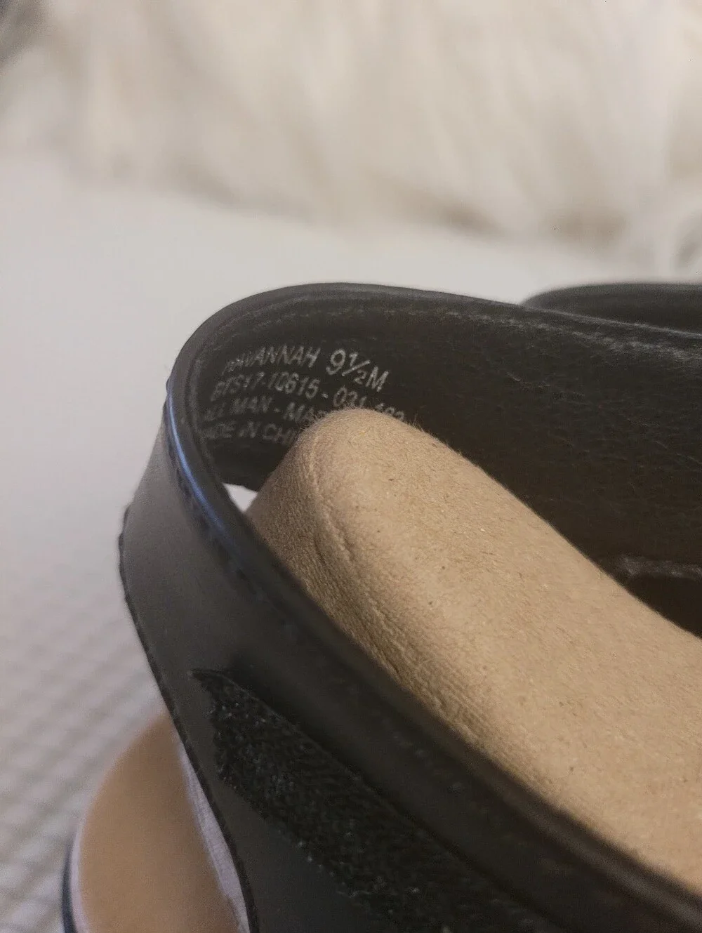 BareTraps comfortable black